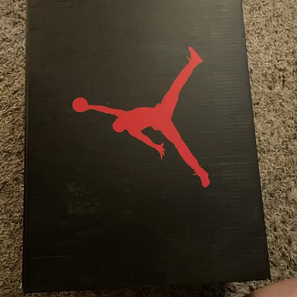 Air Jordan 12 Retro High Gym Red/white Size 10